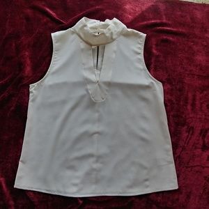 Sleeveless V-Neck Blouse - Paper Crane